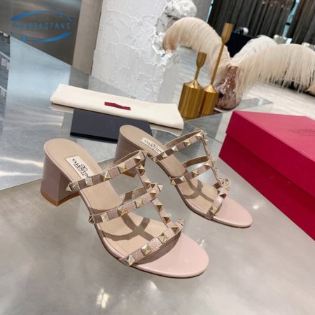 Valentino Garavani Rockstud Raffia Sandals