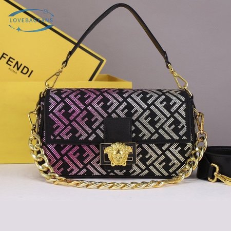 Fendi Baguette 7701