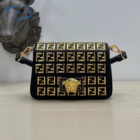 Fendi Baguette 2348