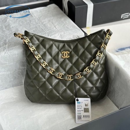 Chanel Hobo AS3631