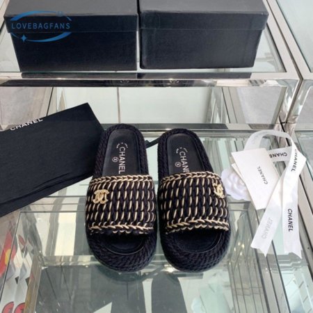 Chanel Crochet Mule Black/Gold 35-40